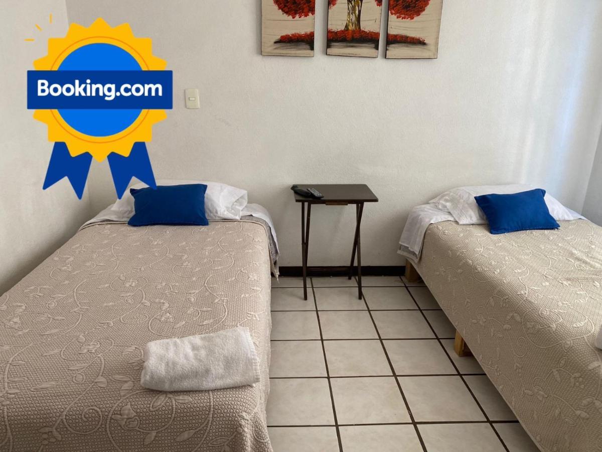 הוילה גואדלחארה Casa Ejecutivo Zona Iteso Bahia De Acapulco מראה חיצוני תמונה